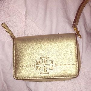 GOLD Tory Burch AUTHENTIC wallet